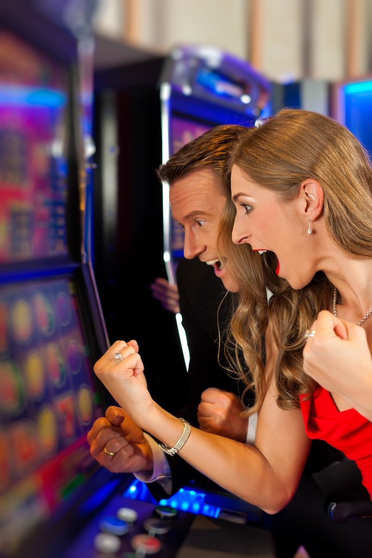 Fitur free spins dan multiplier progresif di Bonanza Gold sultan bet77